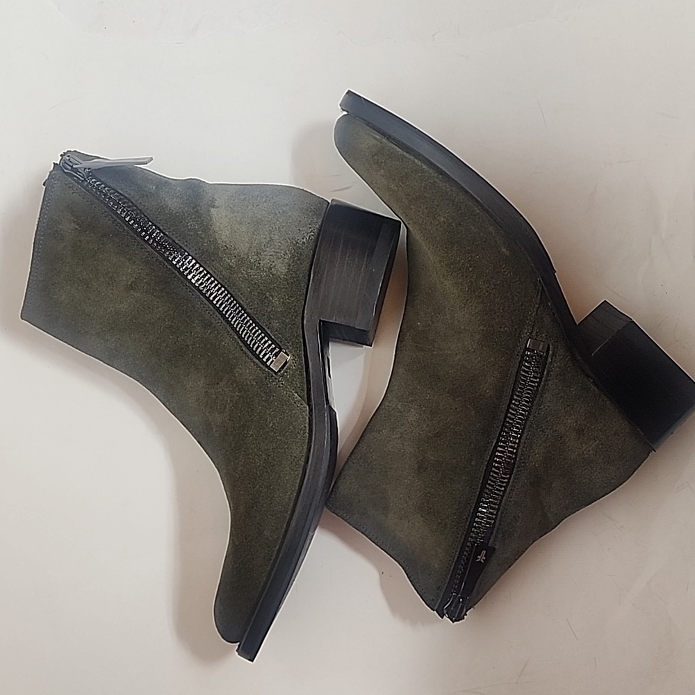 Frye Distressed Gorgeous Olive Suede Side Zip Ankle Quality Bootie Boots Size 8B - Picture 5 of 15